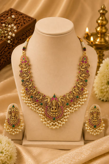 Heritage Temple Kemp Stone Choker Set with Earrings