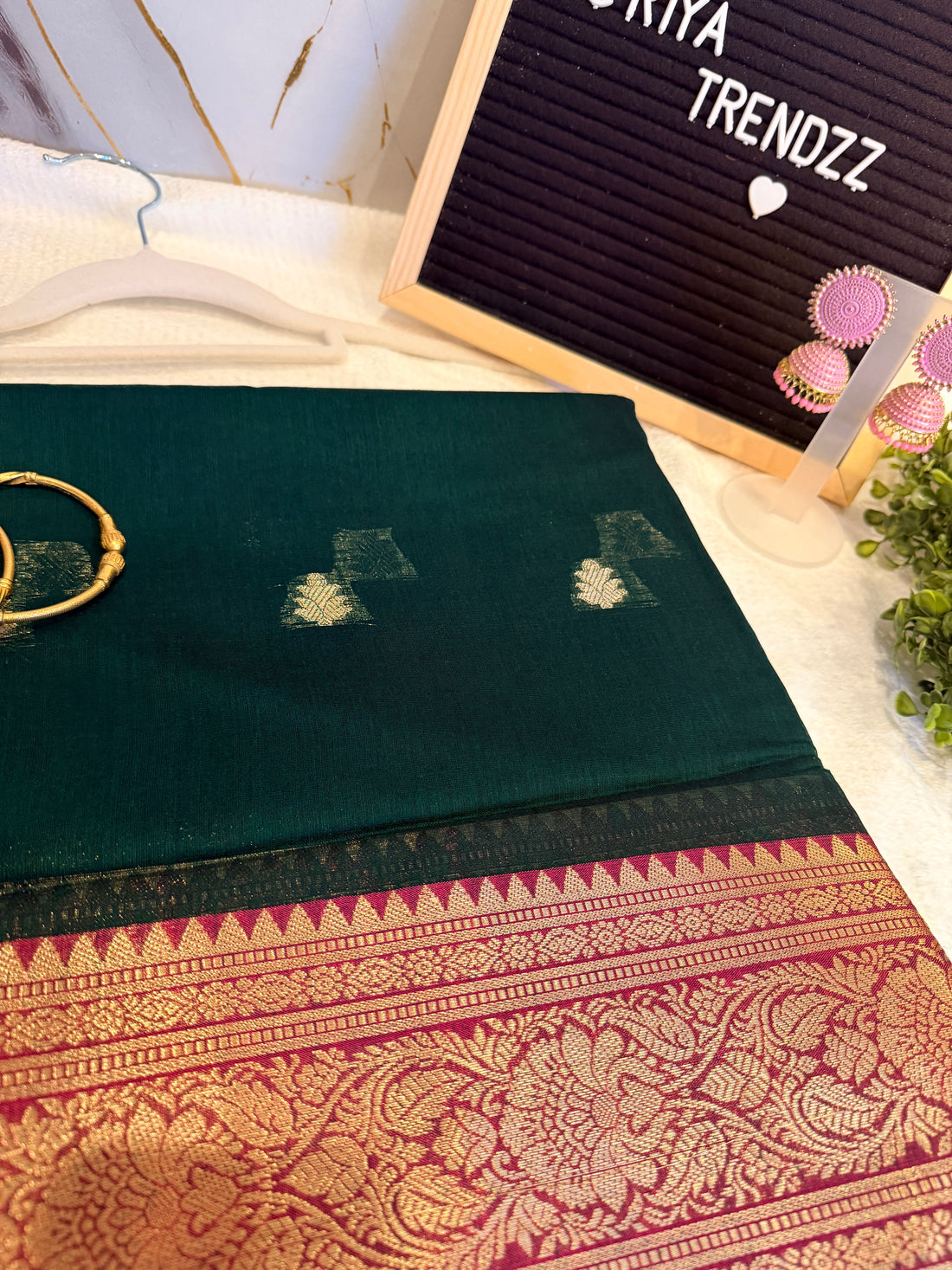 Aurelia dual tone tissue cotton saree